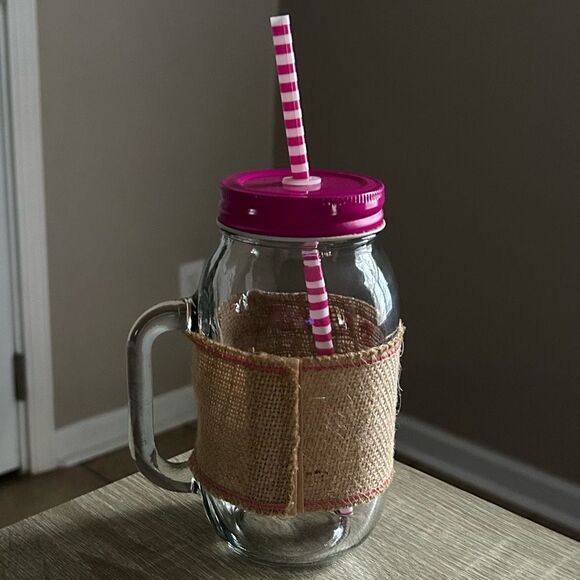 NWOT Rustic “Drinks Well With Others” Mason Jar with Handle - Picture 2 of 2